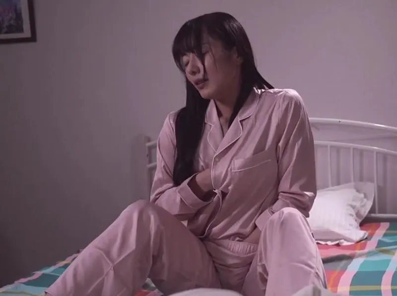 Thẩm du hàng đêm vì ông chồng bỏ bê, người vợ quyết định tìm đến ứng dụng hèn hò