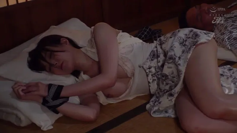 Xin ông xã đi công tác với cấp trên, nữ nhân viên rơi vào kế hoạch của ông cấp trên biến thái