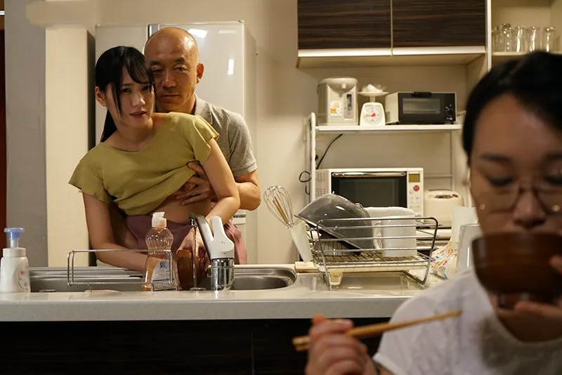 ông xã xxx con gái riêng của bà xã khi biết vợ yêu không thể sinh con cho mình